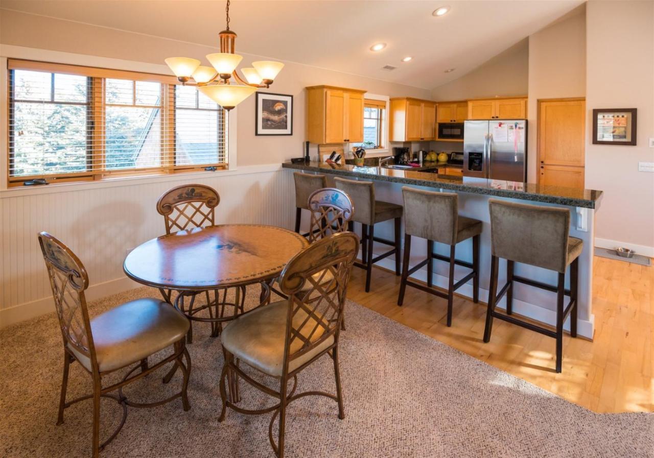 Appartamento Riley'S Mountain View Sisters Esterno foto