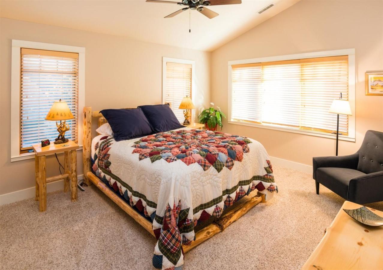 Appartamento Riley'S Mountain View Sisters Esterno foto