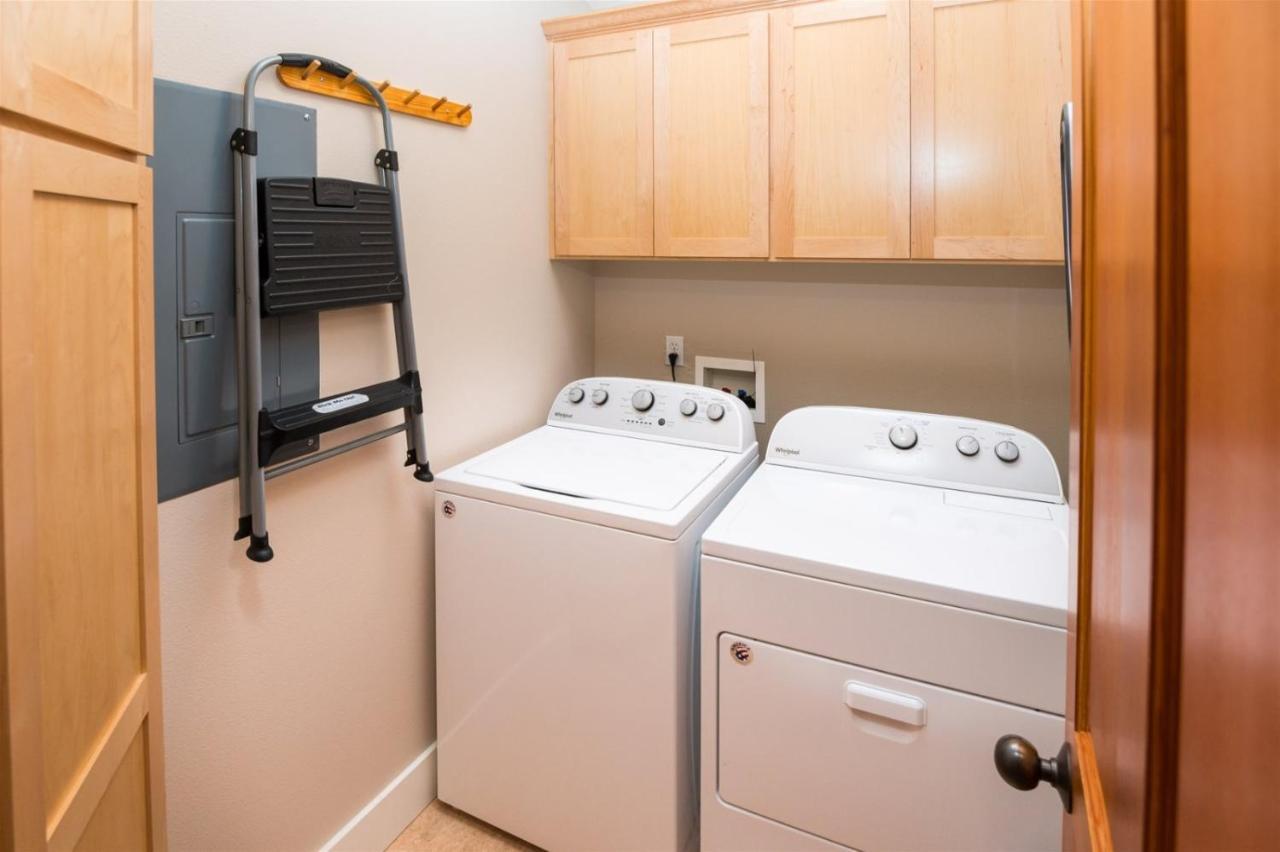 Appartamento Riley'S Mountain View Sisters Esterno foto